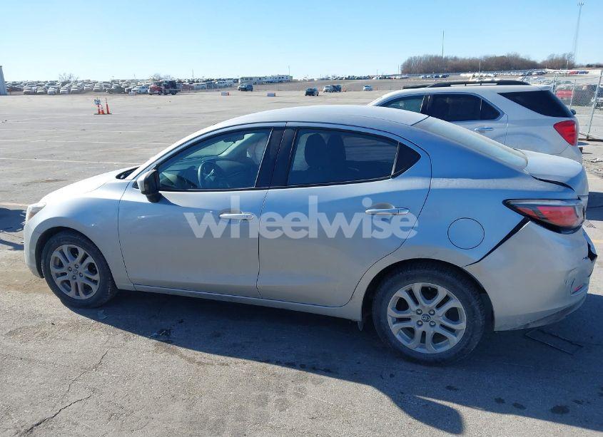 Photo 14 of 2018 Toyota Yaris IA (VIN 3MYDLBYV2JY317923)