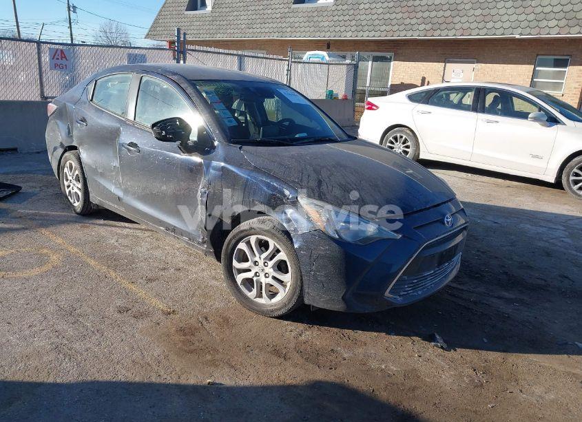 2018 Toyota Yaris IA (VIN 3MYDLBYV2JY326864) main photo