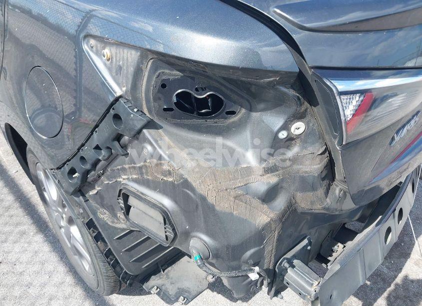 Photo 13 of 2019 Toyota Yaris LE (VIN 3MYDLBYV2KY503513)