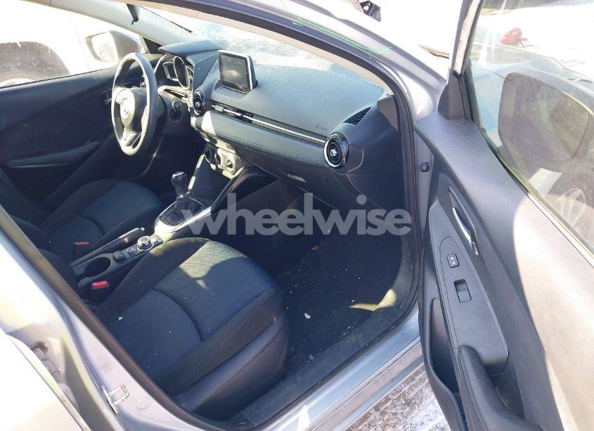 Photo 5 of 2017 Toyota Yaris IA (VIN 3MYDLBYV3HY170604)