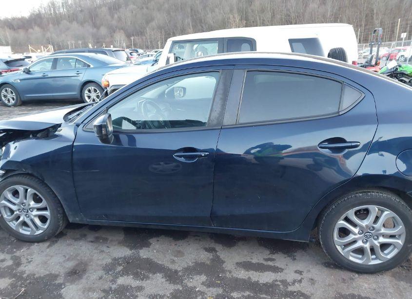 Photo 14 of 2018 Toyota Yaris IA (VIN 3MYDLBYV3JY315971)