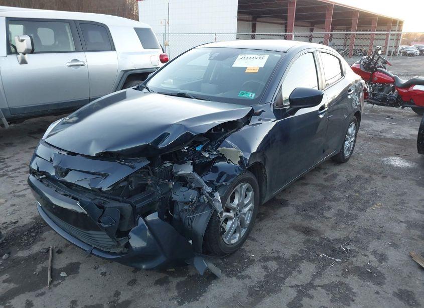 Photo 2 of 2018 Toyota Yaris IA (VIN 3MYDLBYV3JY315971)