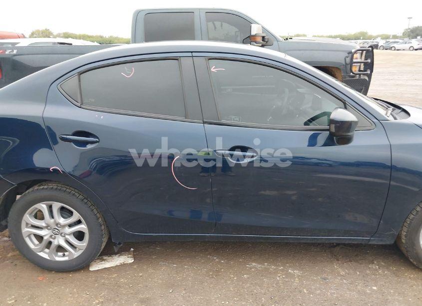 Photo 13 of 2018 Toyota Yaris IA (VIN 3MYDLBYV3JY317459)