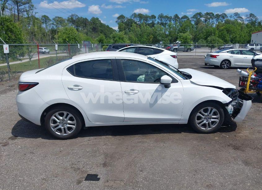 Photo 13 of 2018 Toyota Yaris IA (VIN 3MYDLBYV3JY325173)