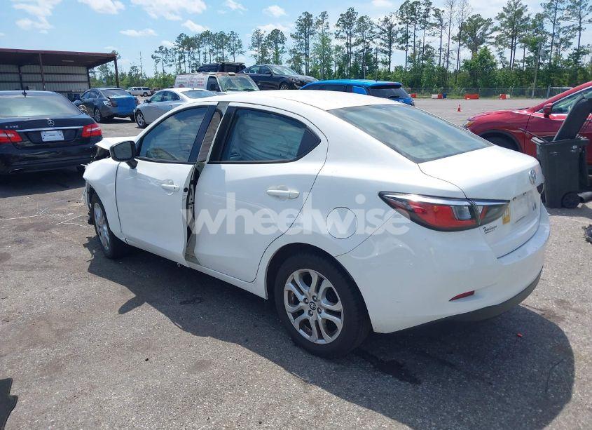 Photo 3 of 2018 Toyota Yaris IA (VIN 3MYDLBYV3JY325173)