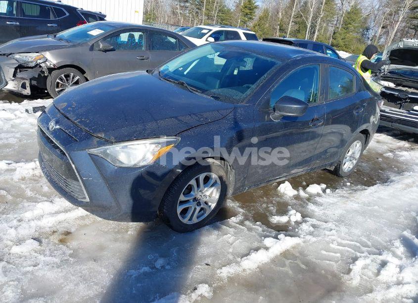 Photo 2 of 2017 Toyota Yaris IA (VIN 3MYDLBYV4HY152628)