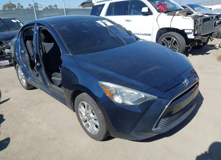 2017 Toyota Yaris IA (VIN 3MYDLBYV4HY177027) main photo