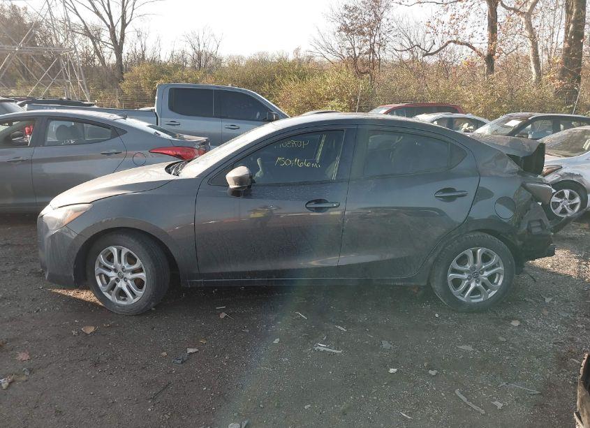 Photo 14 of 2017 Toyota Yaris IA (VIN 3MYDLBYV4HY191431)