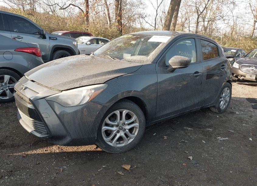 Photo 2 of 2017 Toyota Yaris IA (VIN 3MYDLBYV4HY191431)