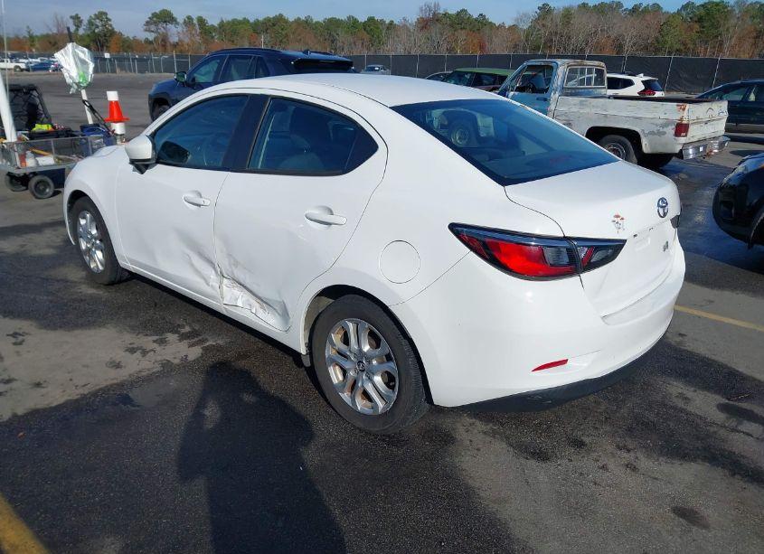 Photo 3 of 2018 Toyota Yaris IA (VIN 3MYDLBYV4JY320497)