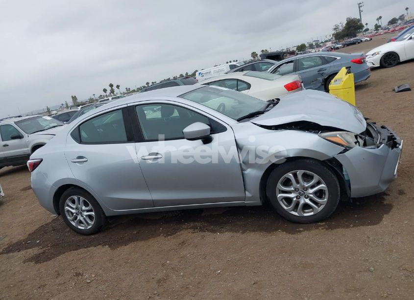 Photo 13 of 2018 Toyota Yaris IA (VIN 3MYDLBYV5JY302350)