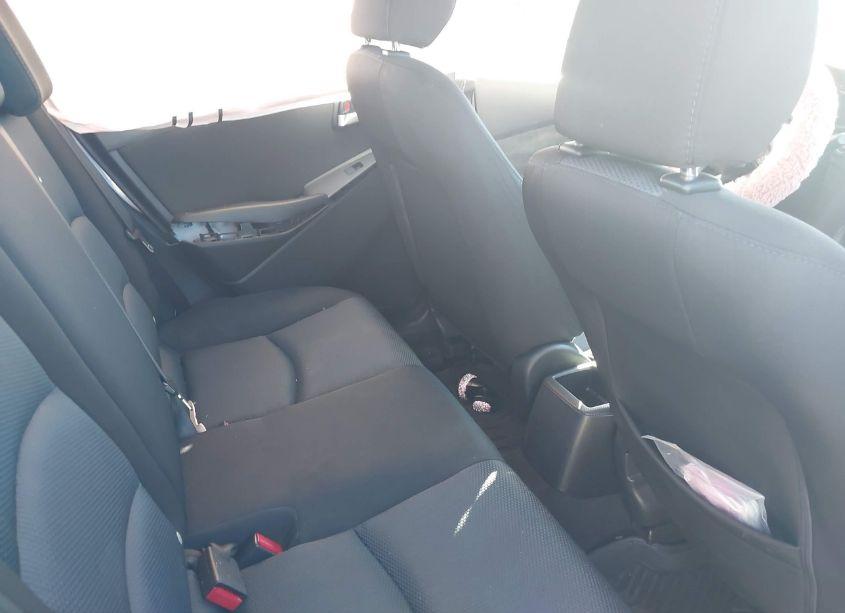 Photo 8 of 2019 Toyota Yaris LE (VIN 3MYDLBYV6KY505961)