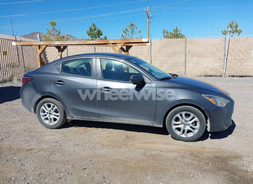 Photo 13 of 2018 Toyota Yaris IA (VIN 3MYDLBYV7JY302494)