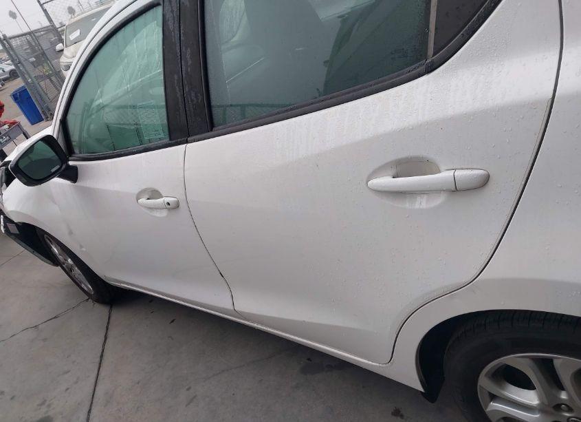 Photo 14 of 2018 Toyota Yaris IA (VIN 3MYDLBYV7JY309140)