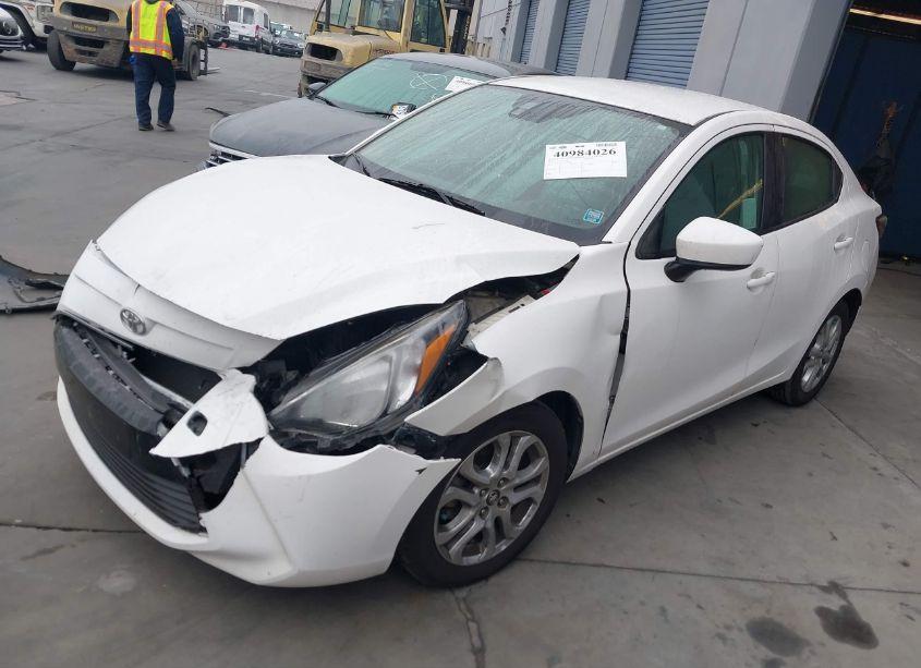 Photo 2 of 2018 Toyota Yaris IA (VIN 3MYDLBYV7JY309140)