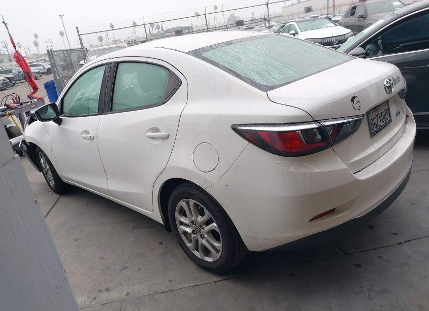 Photo 3 of 2018 Toyota Yaris IA (VIN 3MYDLBYV7JY309140)