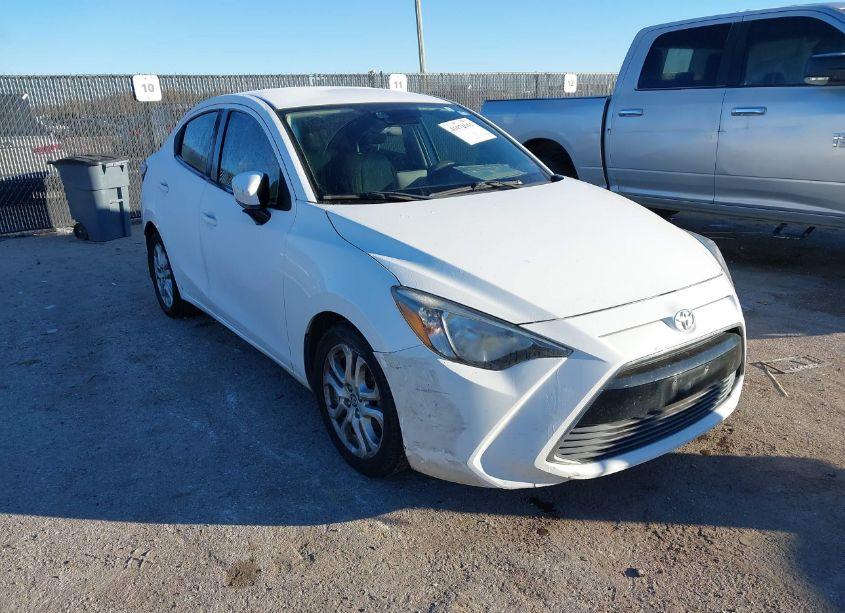 2018 Toyota Yaris IA (VIN 3MYDLBYV7JY311423) main photo