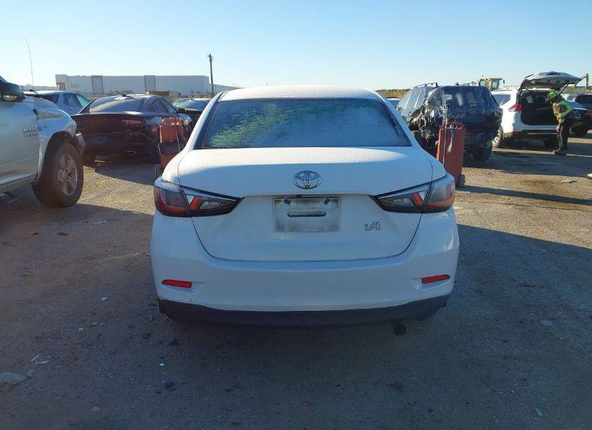 Photo 16 of 2018 Toyota Yaris IA (VIN 3MYDLBYV7JY311423)