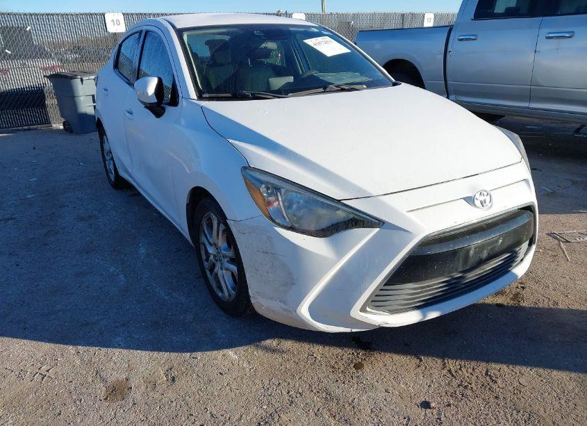 Photo 6 of 2018 Toyota Yaris IA (VIN 3MYDLBYV7JY311423)