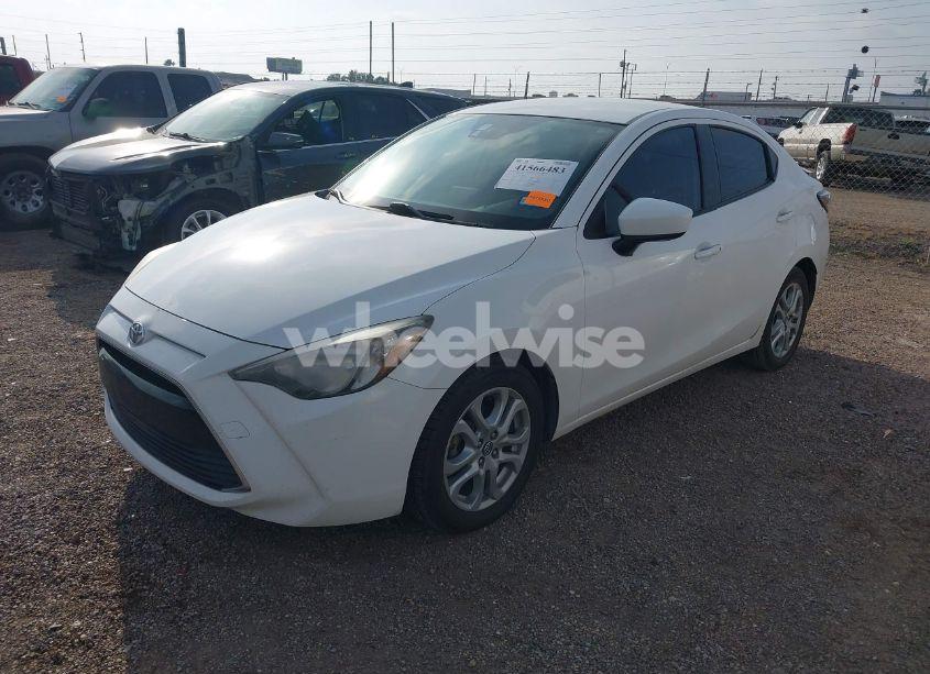 Photo 2 of 2017 Toyota Yaris IA (VIN 3MYDLBYV8HY171697)