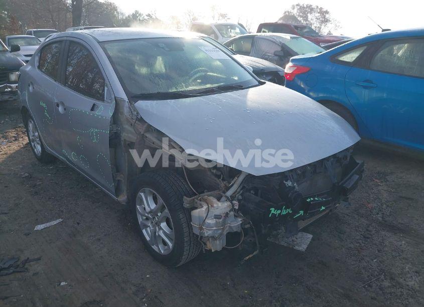 2018 Toyota Yaris IA (VIN 3MYDLBYV8JY304402) main photo