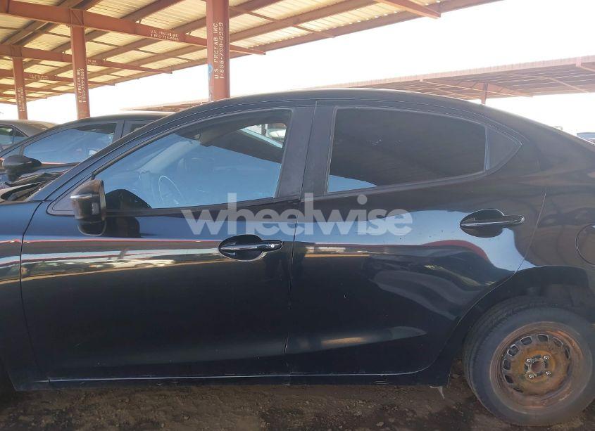 Photo 14 of 2018 Toyota Yaris IA (VIN 3MYDLBYV8JY304609)