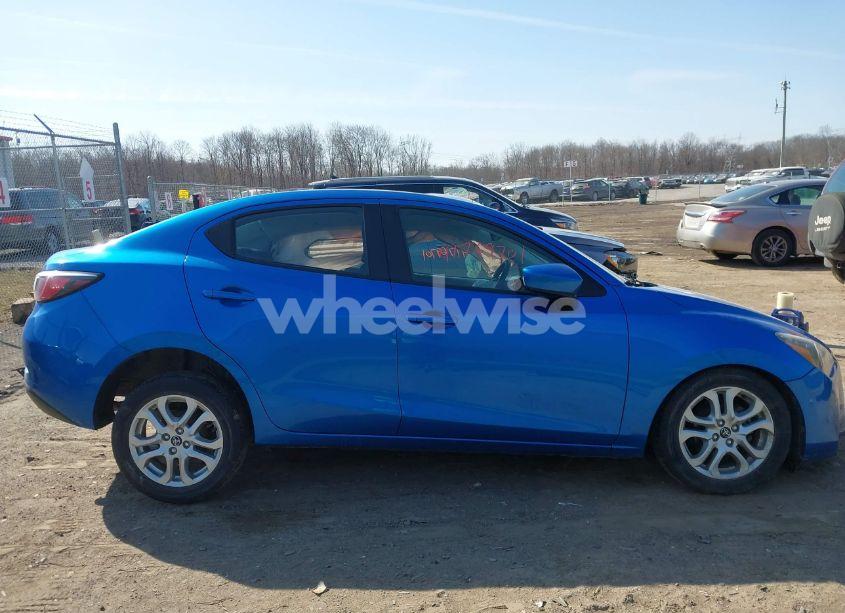 Photo 13 of 2018 Toyota Yaris IA (VIN 3MYDLBYV8JY322544)