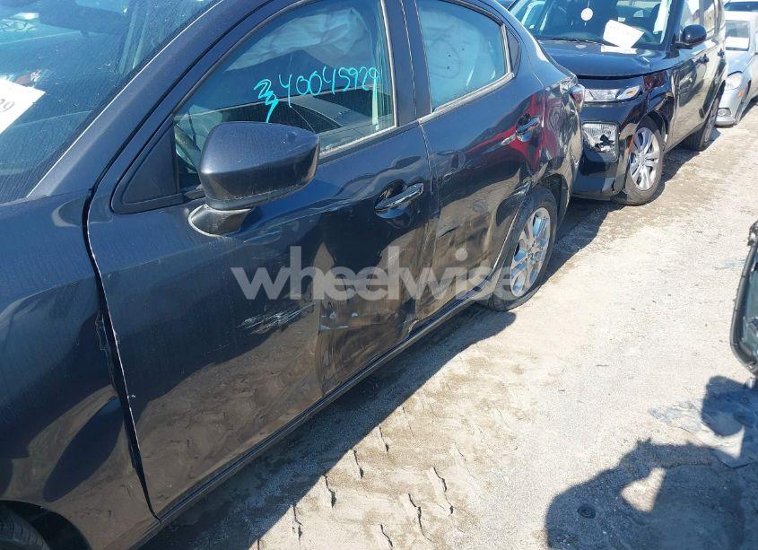 Photo 18 of 2018 Toyota Yaris IA (VIN 3MYDLBYV8JY327713)