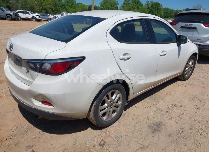 Photo 4 of 2017 Toyota Yaris IA (VIN 3MYDLBYV9HY183860)