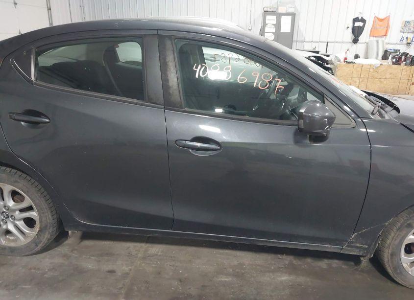 Photo 13 of 2017 Toyota Yaris IA (VIN 3MYDLBYV9HY190677)