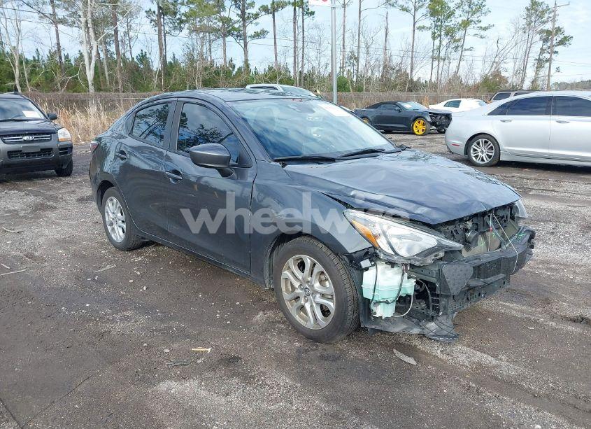 2018 Toyota Yaris IA (VIN 3MYDLBYV9JY304537) main photo