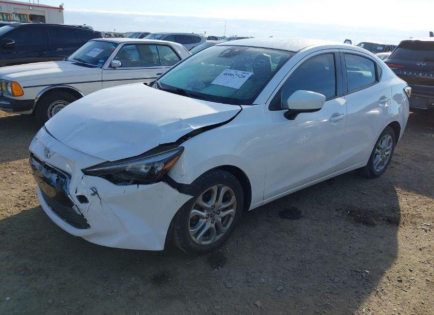 Photo 2 of 2018 Toyota Yaris IA (VIN 3MYDLBYV9JY309124)