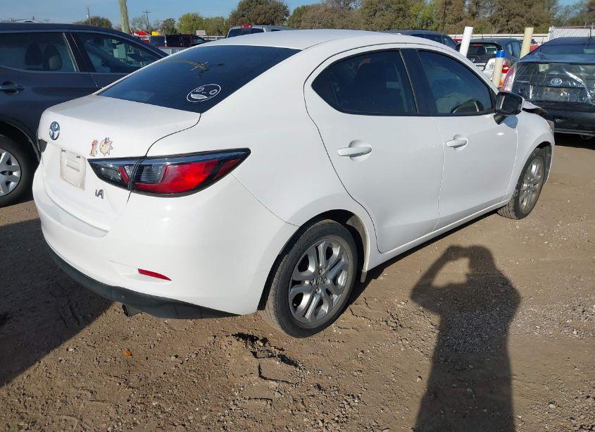 Photo 4 of 2018 Toyota Yaris IA (VIN 3MYDLBYV9JY309124)