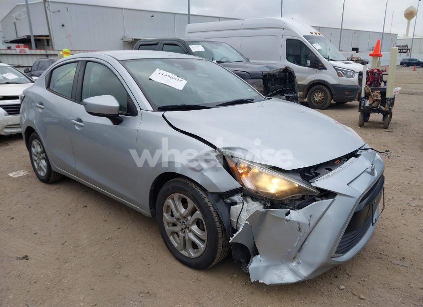 2018 Toyota Yaris IA (VIN 3MYDLBYV9JY327803) main photo