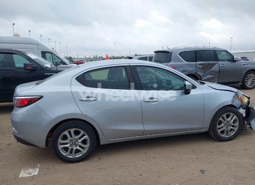 Photo 13 of 2018 Toyota Yaris IA (VIN 3MYDLBYV9JY327803)