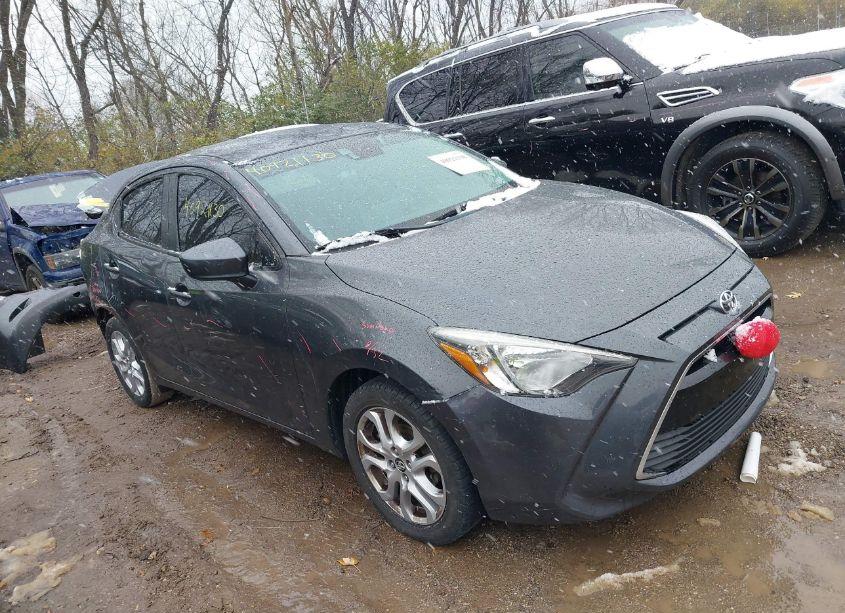 2017 Toyota Yaris IA (VIN 3MYDLBYVXHY148535) main photo