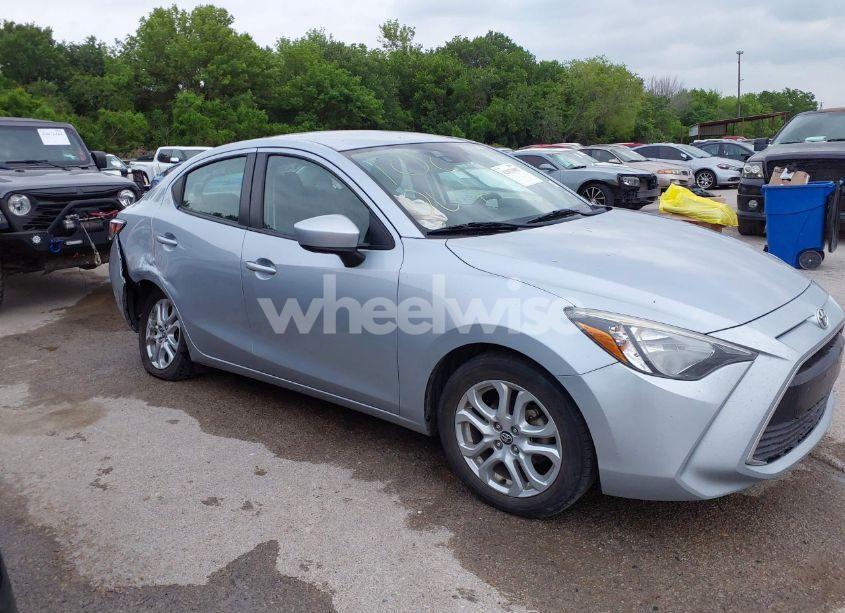 Photo 13 of 2017 Toyota Yaris IA (VIN 3MYDLBYVXHY158224)