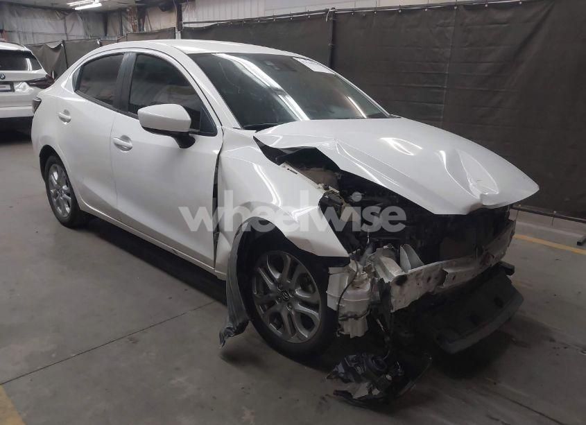 2017 Toyota Yaris IA (VIN 3MYDLBYVXHY166727) main photo