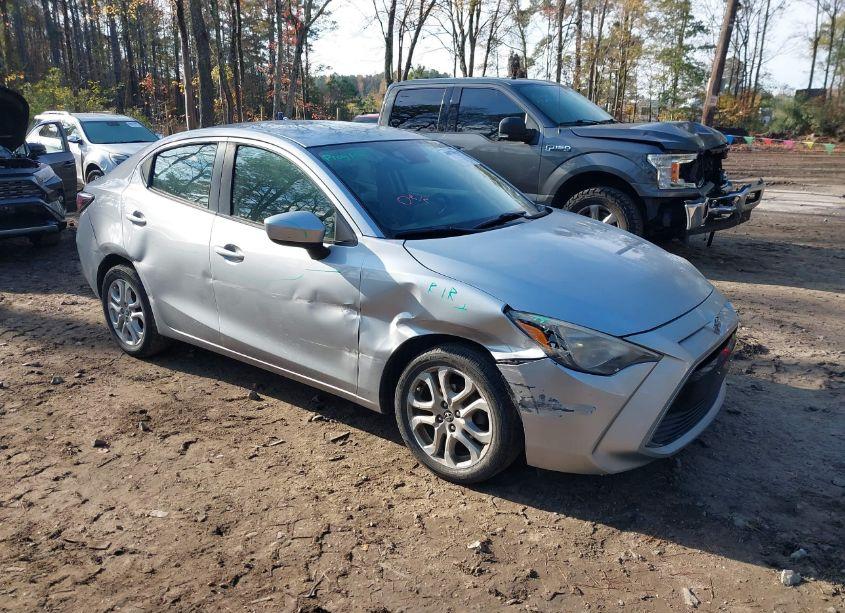 2017 Toyota Yaris IA (VIN 3MYDLBYVXHY177582) main photo