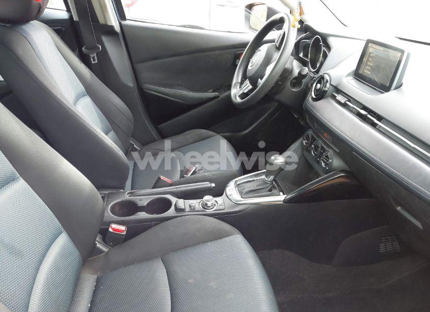 Photo 5 of 2018 Toyota Yaris IA (VIN 3MYDLBYVXJY300027)