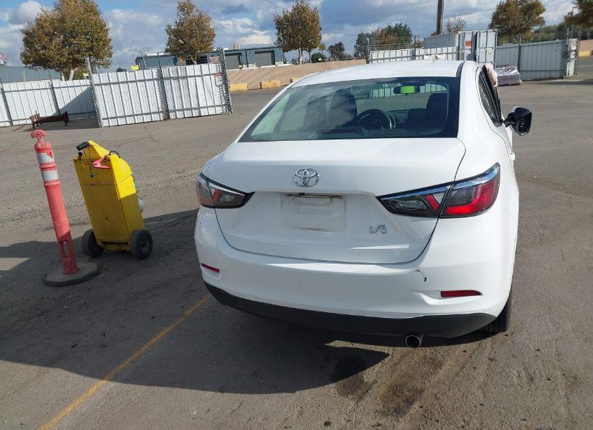 Photo 16 of 2018 Toyota Yaris IA (VIN 3MYDLBYVXJY312694)