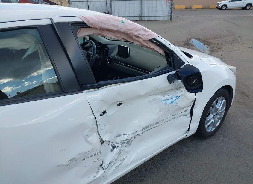 Photo 17 of 2018 Toyota Yaris IA (VIN 3MYDLBYVXJY312694)