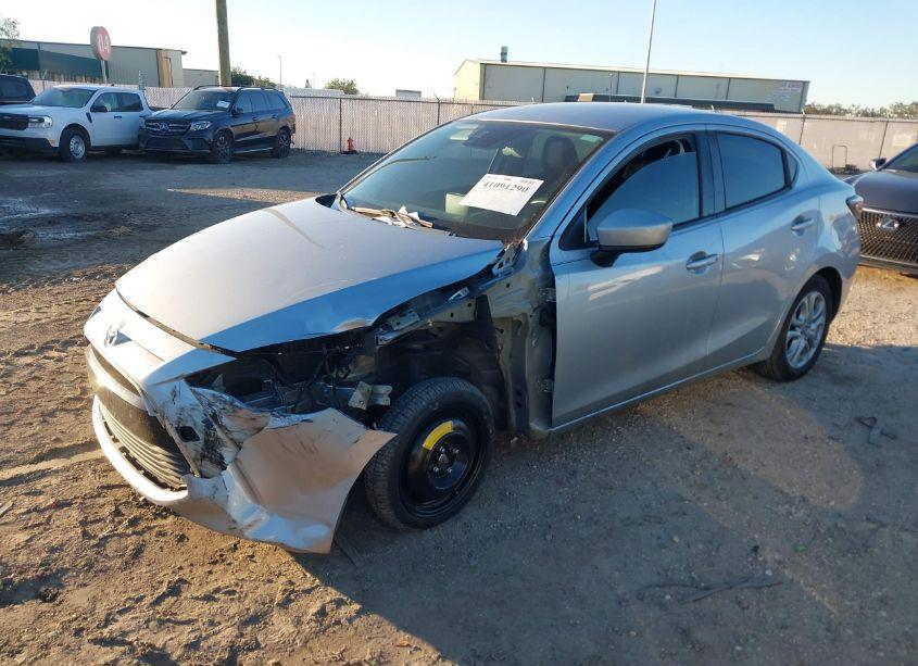 Photo 2 of 2018 Toyota Yaris IA (VIN 3MYDLBYVXJY332458)