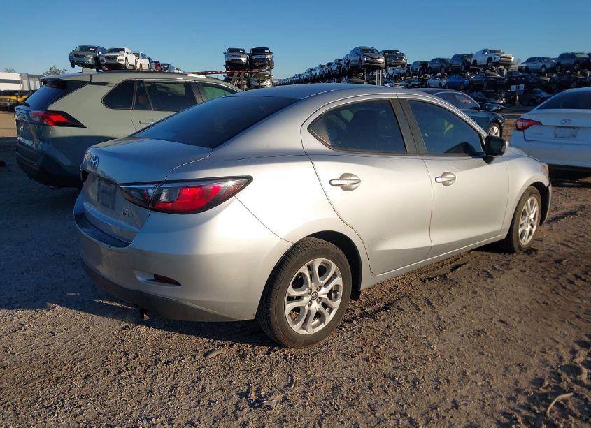 Photo 4 of 2018 Toyota Yaris IA (VIN 3MYDLBYVXJY332458)