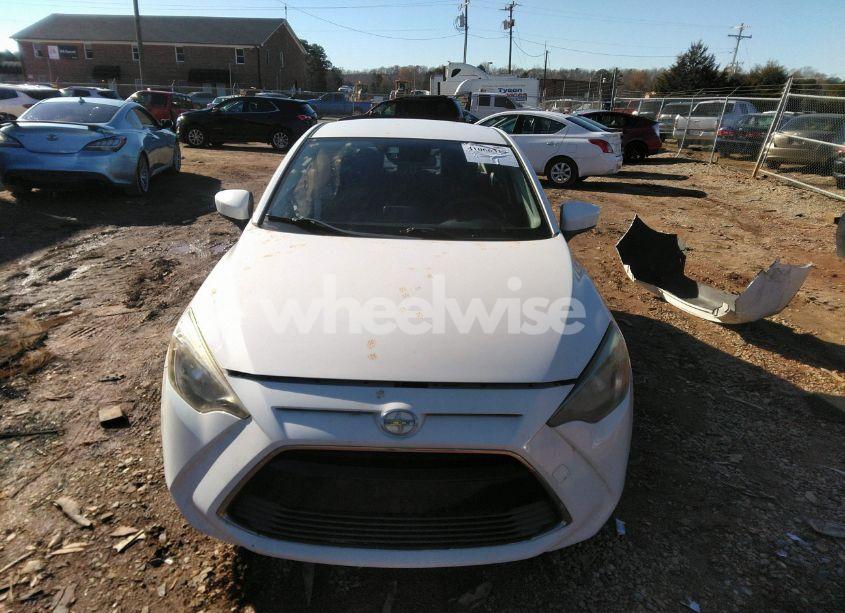 Photo 13 of 2016 Scion Ia N/A (VIN 3MYDLBZV3GY122324)
