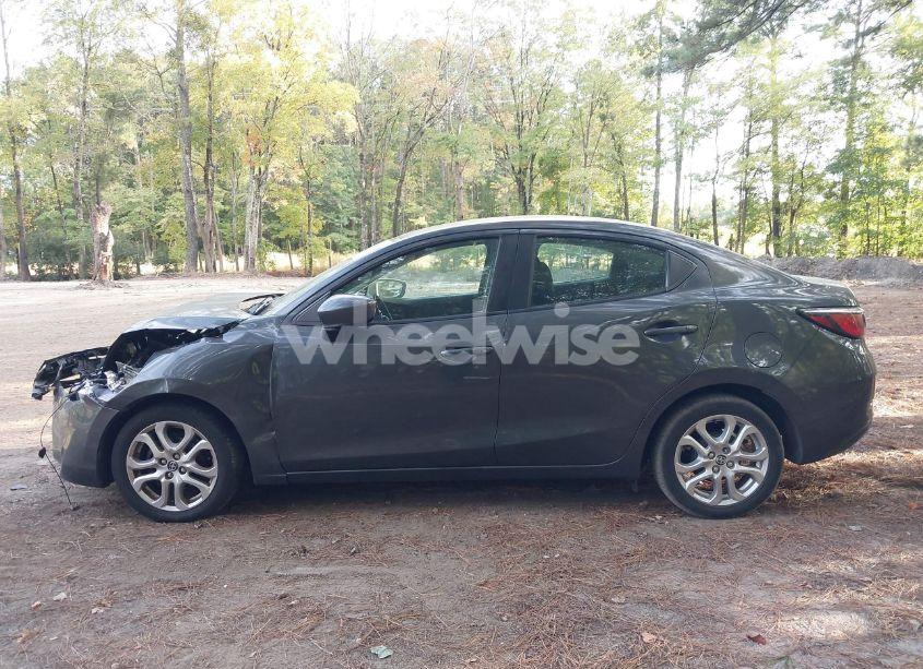 Photo 13 of 2016 Scion Ia N/A (VIN 3MYDLBZV7GY144889)