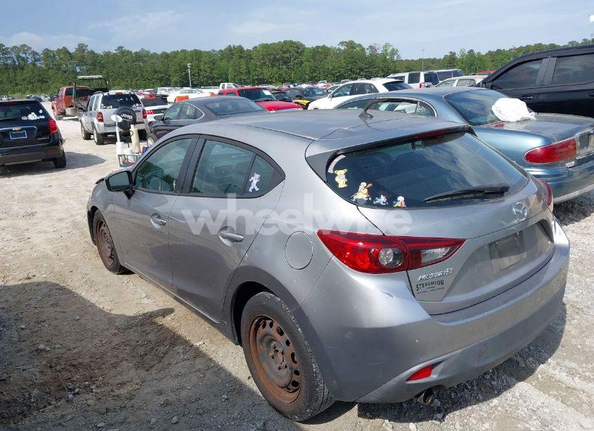 Photo 3 of 2014 Mazda Mazda3 I SPORT (VIN 3MZBM1K71EM111347)