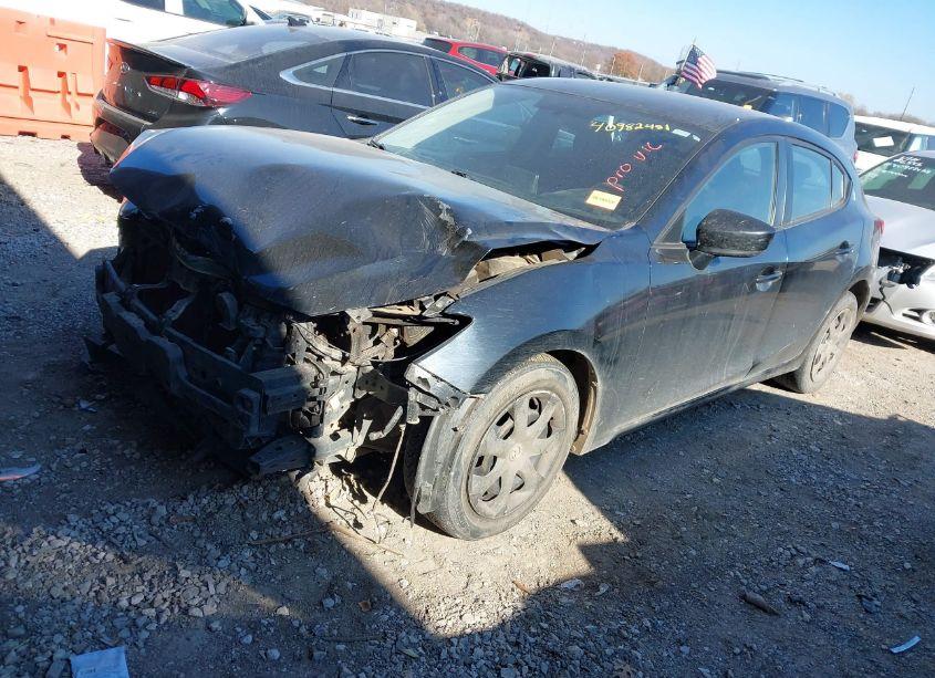 Photo 2 of 2015 Mazda Mazda3 I SPORT (VIN 3MZBM1K73FM172748)