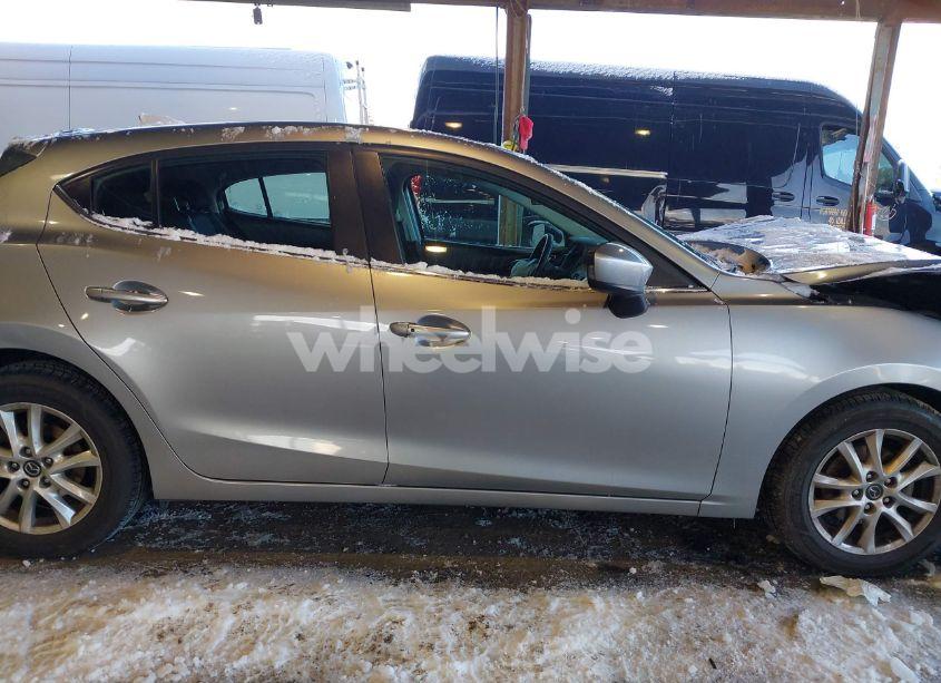 Photo 13 of 2015 Mazda Mazda3 I TOURING (VIN 3MZBM1L71FM188994)