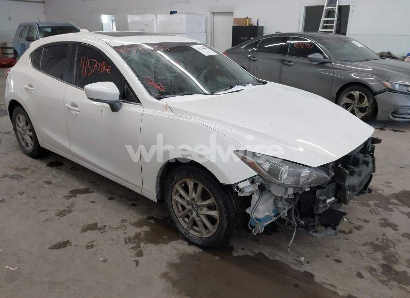 2015 Mazda Mazda3 I TOURING (VIN 3MZBM1L76FM178980) main photo